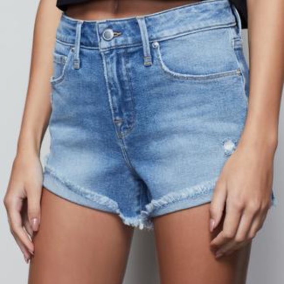 Good American 'Good Curve" shorts